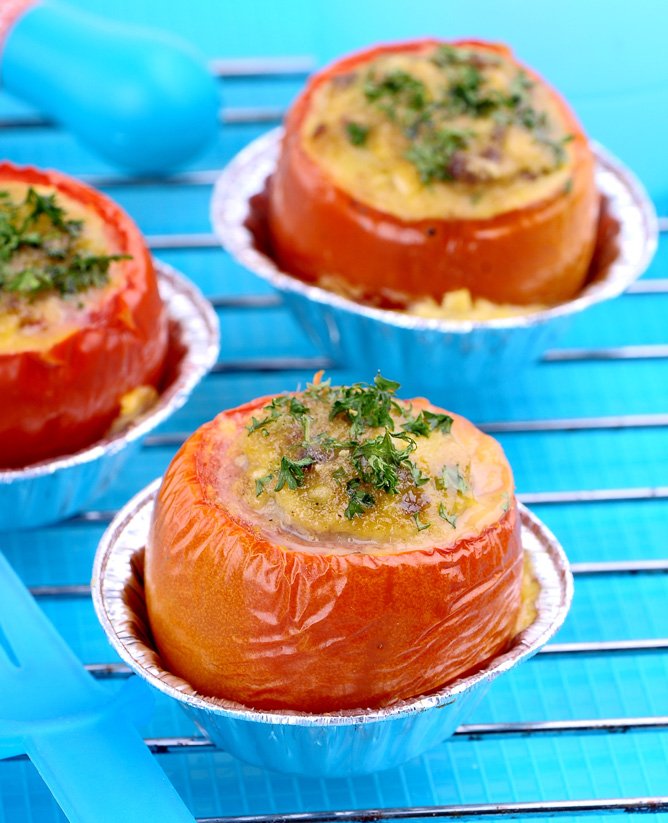Baked Stuffed Tomato with Meat Filling